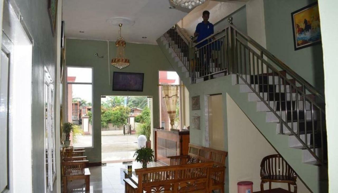 Hotel Grand Family Sungairampah Zewnętrze zdjęcie